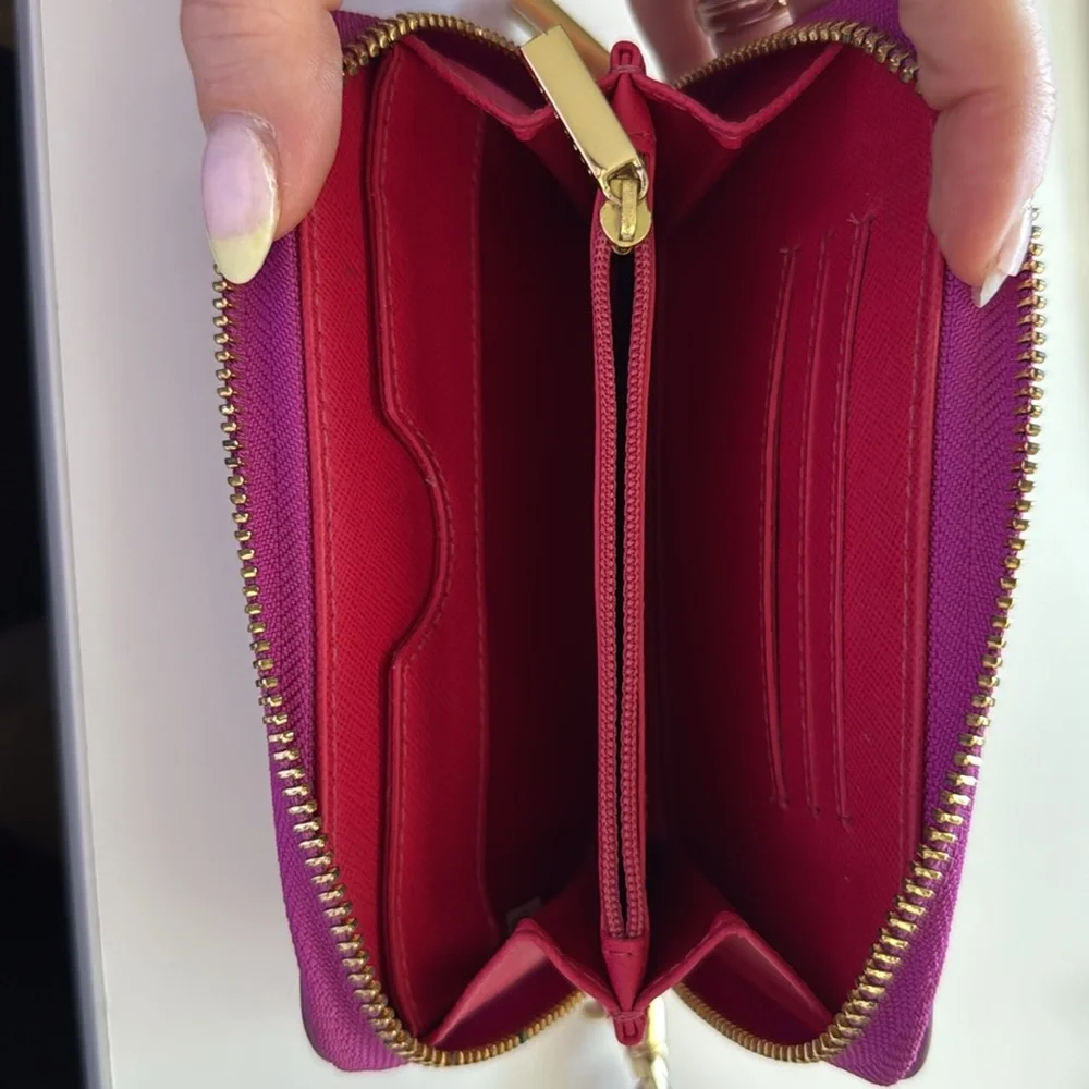 EUC Tory Burch Dena Leather Zip Continental Clutch Wallet - Picture 4 of 9